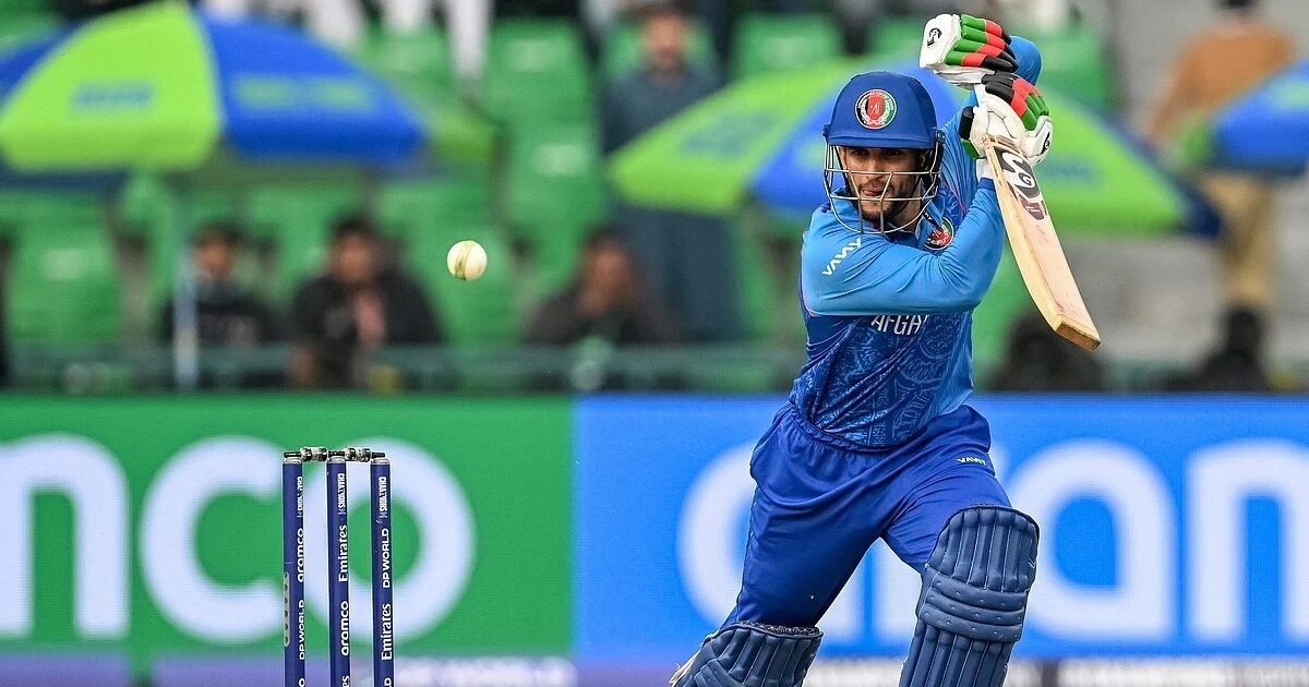 Azmatullah Omarzai batting for Afghanistan