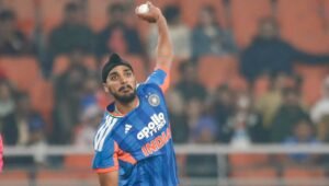 India fast bowler Arshdeep Singh bowling in India blue