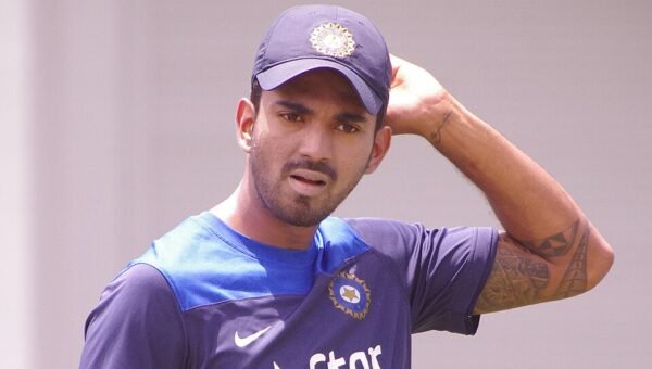 KL Rahul Completes 10,000 Runs with 129*
