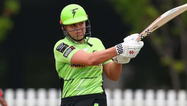 Voll’s Four-For Powers Thunder to Six-Wicket Win Over Renegades in WBBL 2026-27 Season Opener