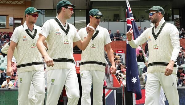 Lyon and Starc Strike Late as Australia Seize Control on Day 3 of Newlands Decider